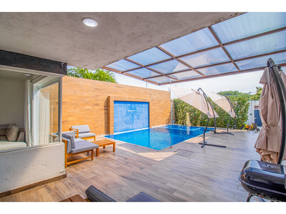 Casa de 2 Niveles con Alberca Ubicación Premium en Lomas de Trujillo — foto 3