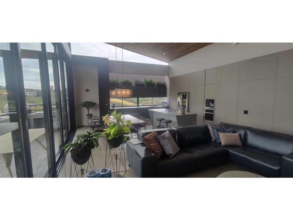 CASA EN UNIDAD CERRADA SITUADA EN EL ALTO DE LAS PALMAS — foto 6