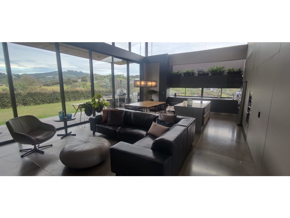 CASA EN UNIDAD CERRADA SITUADA EN EL ALTO DE LAS PALMAS — foto 5