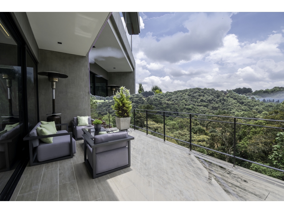 CASA EXCLUSIVA SITUADA EN EL EL ALTO DE LAS PALMAS — foto 3