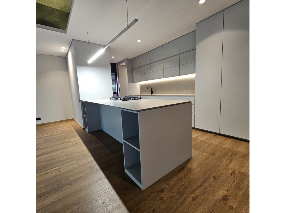 APARTAMENTO EN EXCLUSIVA URBANIZACION CERCA DEL CAMPESTRE — foto 3