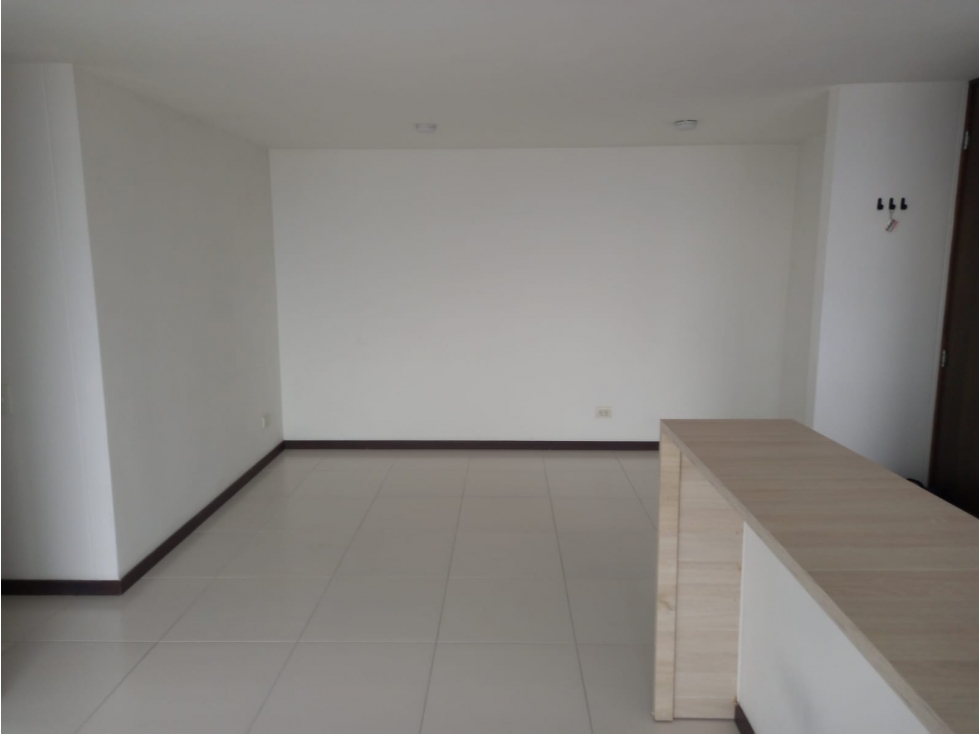 APARTAMENTO UBICADO ENVIGADO CUENCA — foto 4