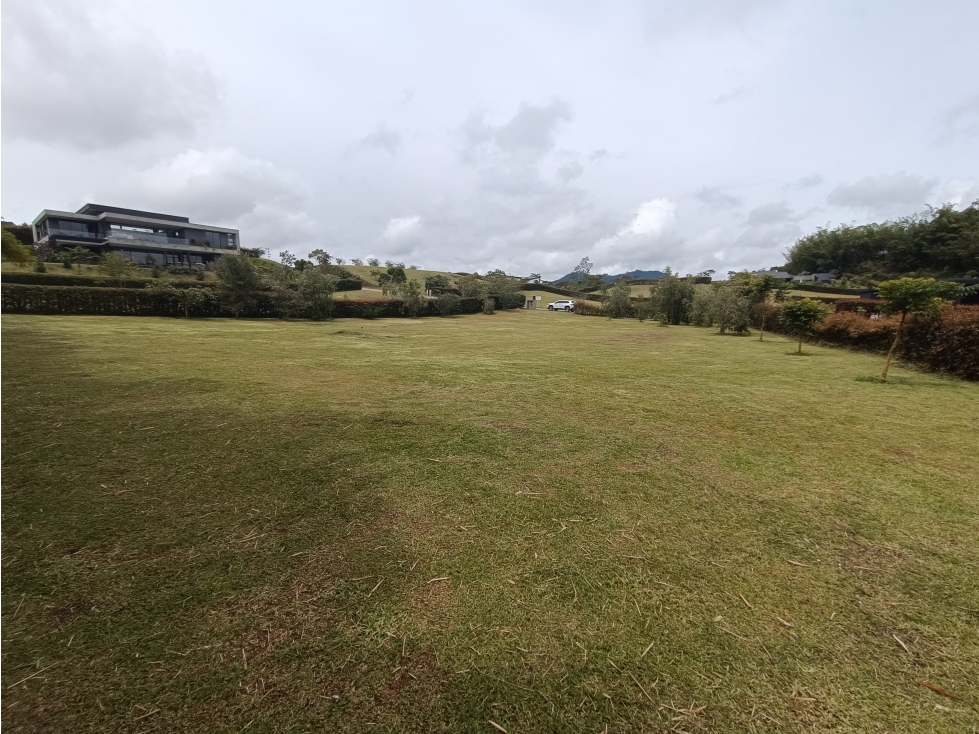 LOTE EN LLANOGRANDE SITUADO EN URBANIZACION CERRADA — foto 5