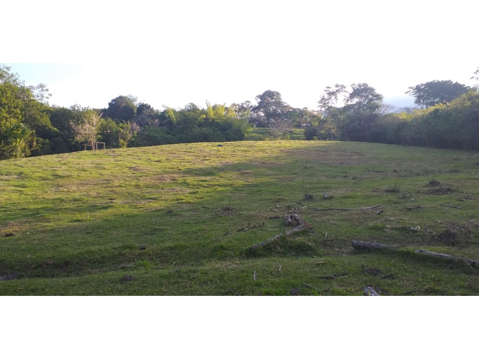 VENTA DE LOTE EN UNIDAD CERRADA EN CAMINOS DE CARTAMA EN EL SUROESTE - 3