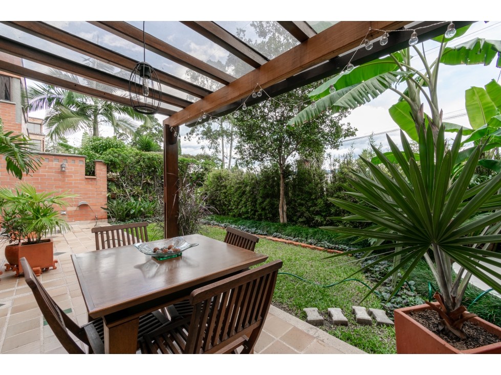 CASA EN LA LOMA DE LOS BALSOS CERCA DEL COLEGIO LA COLINA — foto 6