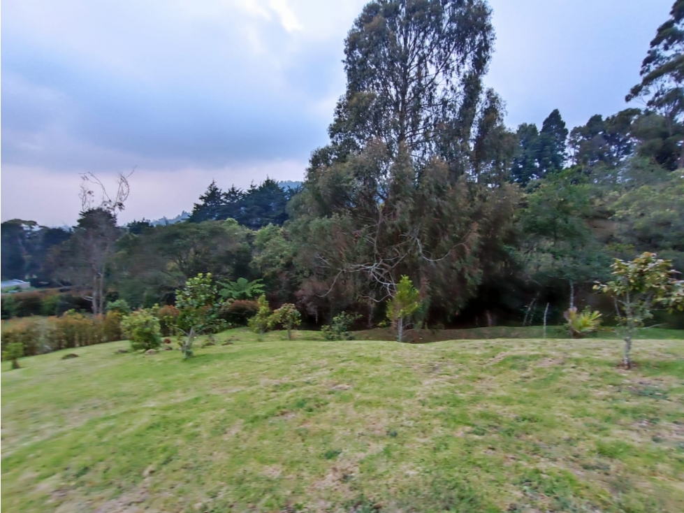 LOTE EN UNIDAD CERRADA SITUADO EN EL ALTO DE LAS PALMAS — foto 6