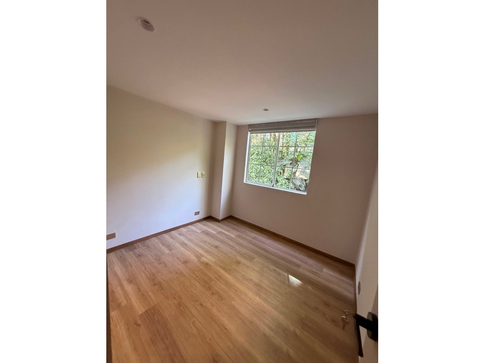 APARTAMENTO REMODELADO SECTOR VIZCAYA — foto 6