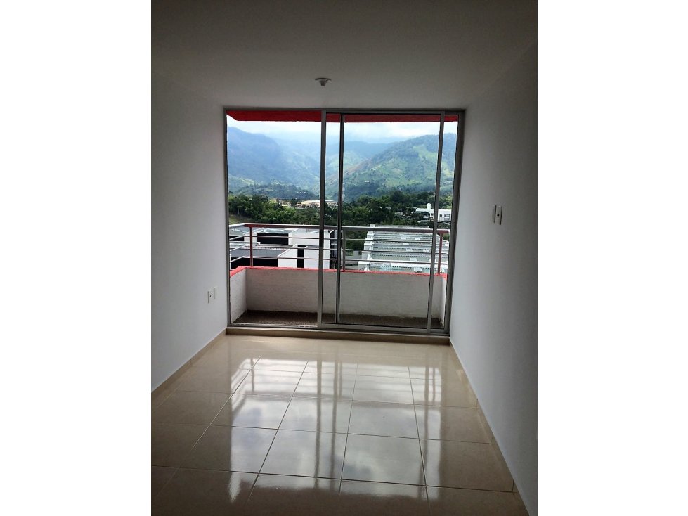 Apartamento en venta en el Norte 2000-400