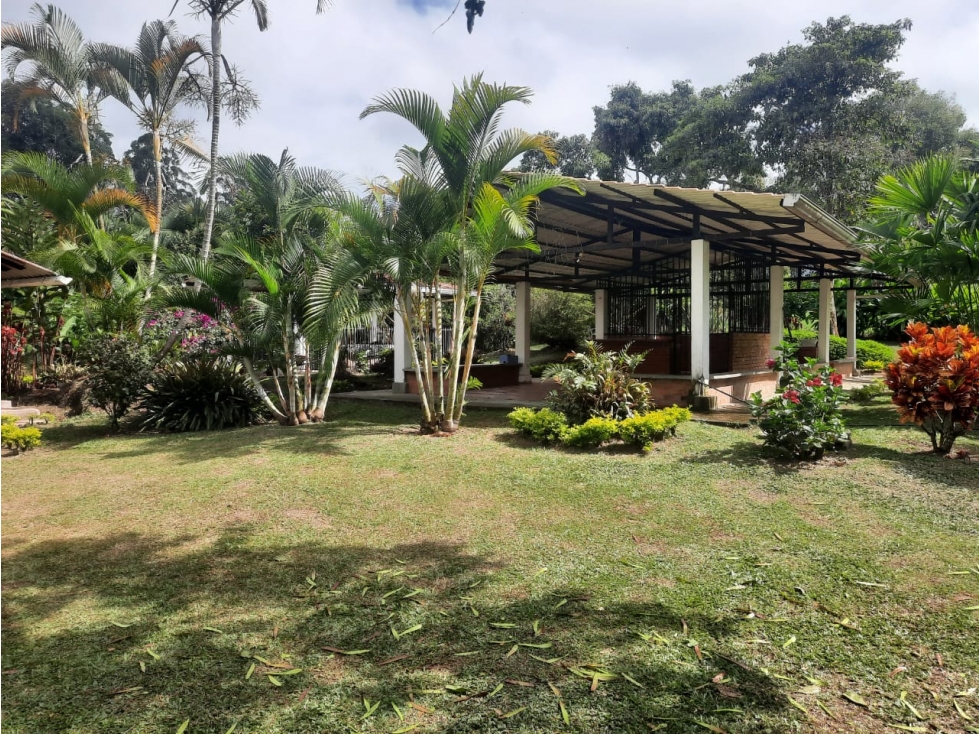 Casa Campestre / Finca en venta en Circasia Quindío — foto 3