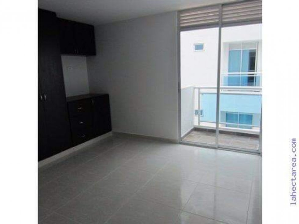 HERMOSO Y GRANDE APARTAMENTO DE 3 HABITACIONES EN VENTA — foto 2