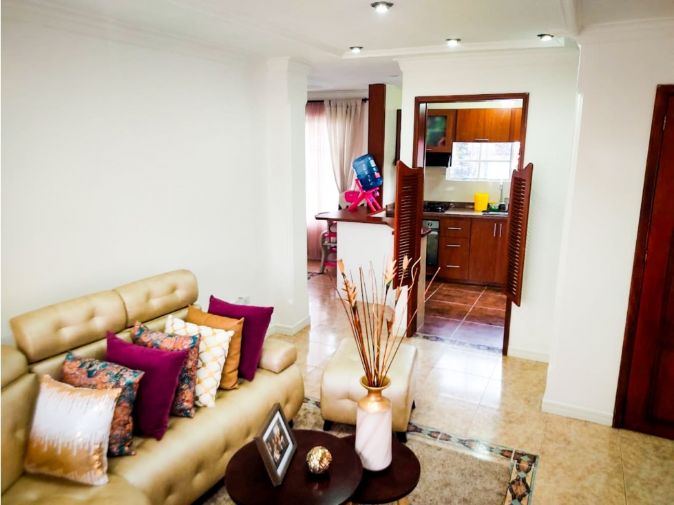 Hermosa casa de dos pisos al norte de Armenia, Quindío 2062 — foto 2