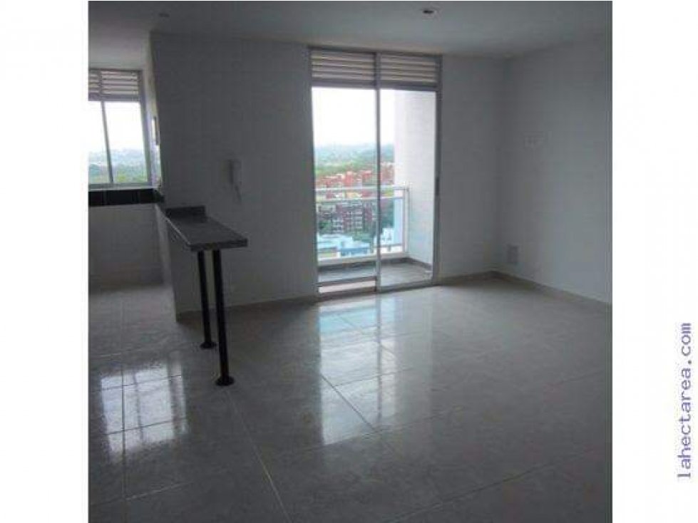 HERMOSO Y GRANDE APARTAMENTO DE 3 HABITACIONES EN VENTA — foto 3