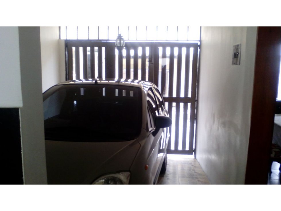 Vivienda familiar en barrio residencial 1106 - 5