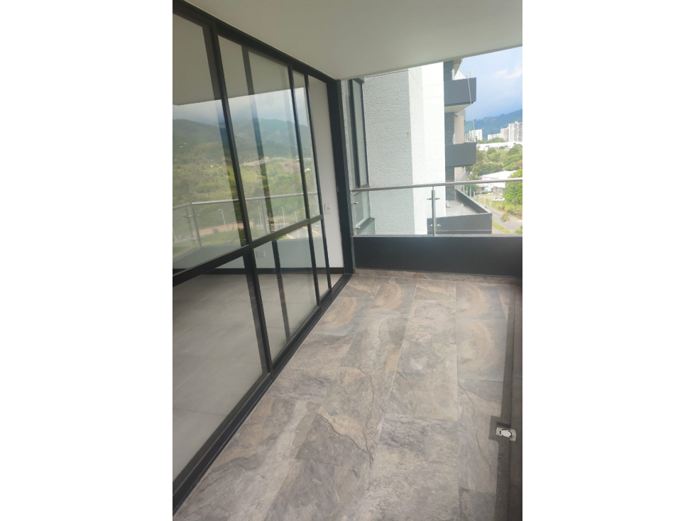 Apartamento de 3 habitaciones en renta avenida centenario — foto 2