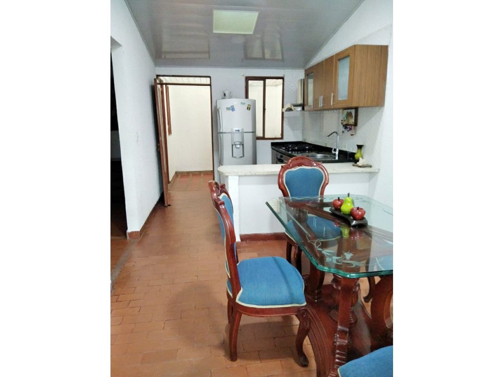 CASA ESQUINERA EN BARRIO AL SUROCCIDENTE DE ARMENIA - 2
