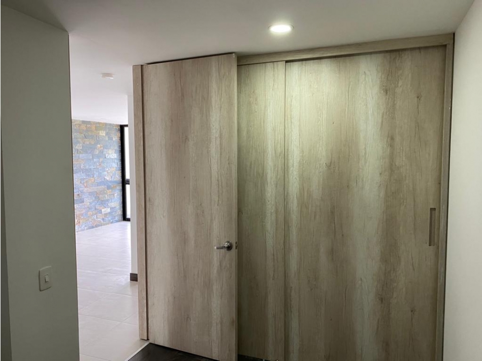 APARTAMENTO DE 2 HABITACIONES EN EL NORTE DE ARMENIA — foto 6
