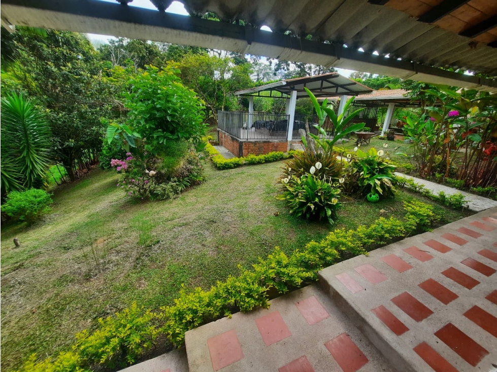 Casa Campestre / Finca en venta en Circasia Quindío — foto 4