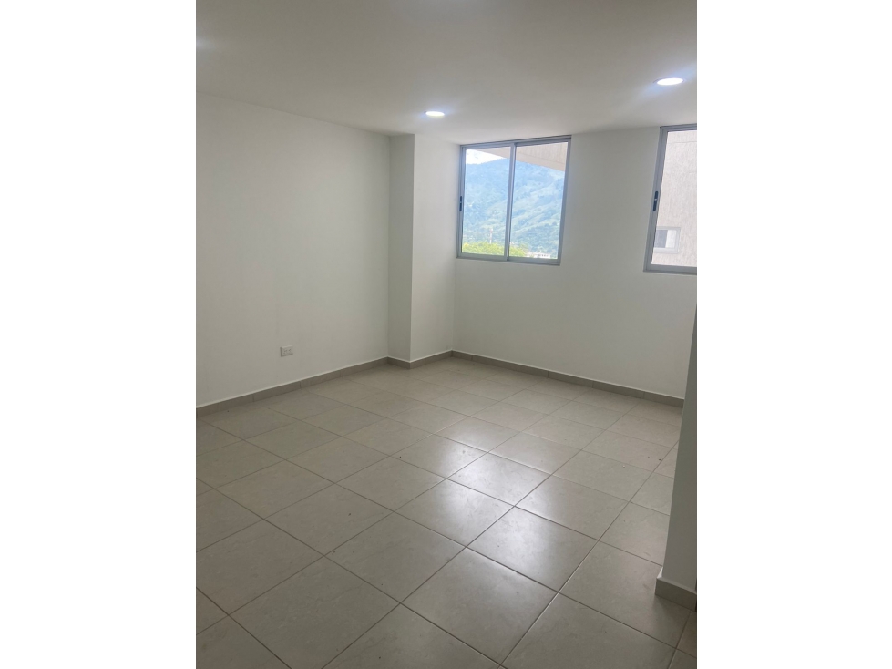 APARTAMENTO DE 3 HABITACIONES EN EL NORTE DE ARMENIA 41-162 — foto 6