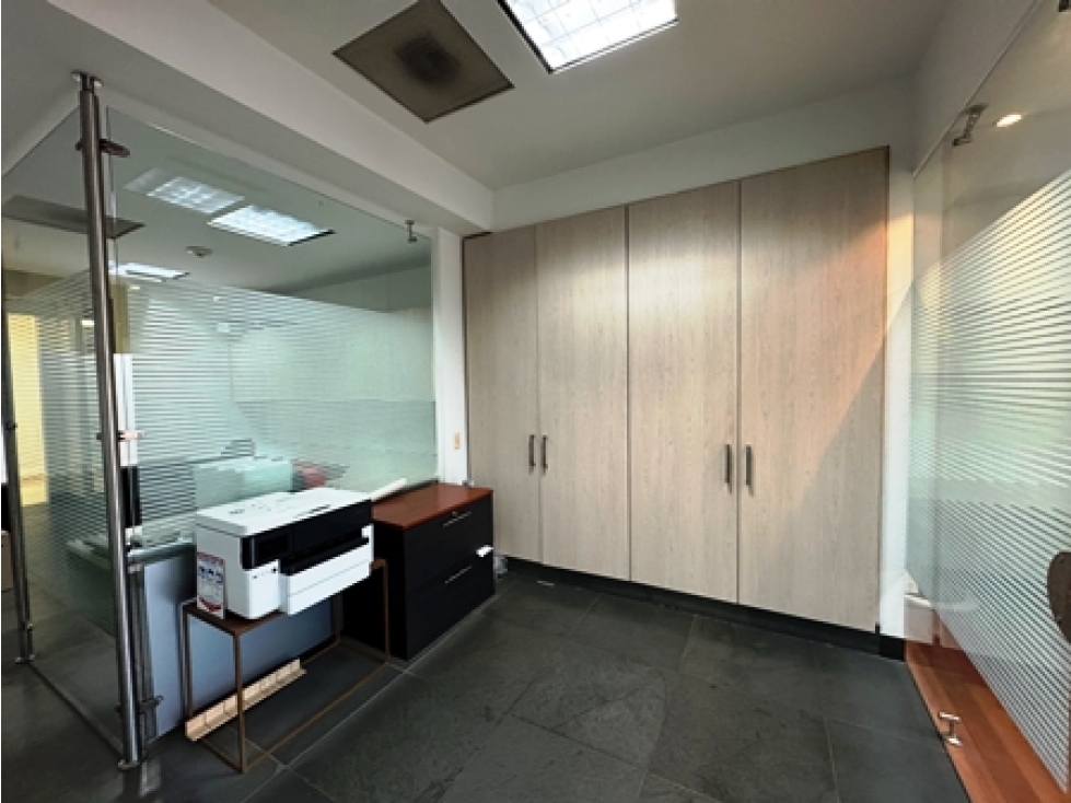 Arriendo oficina Centro empresarial Av Chile — foto 5