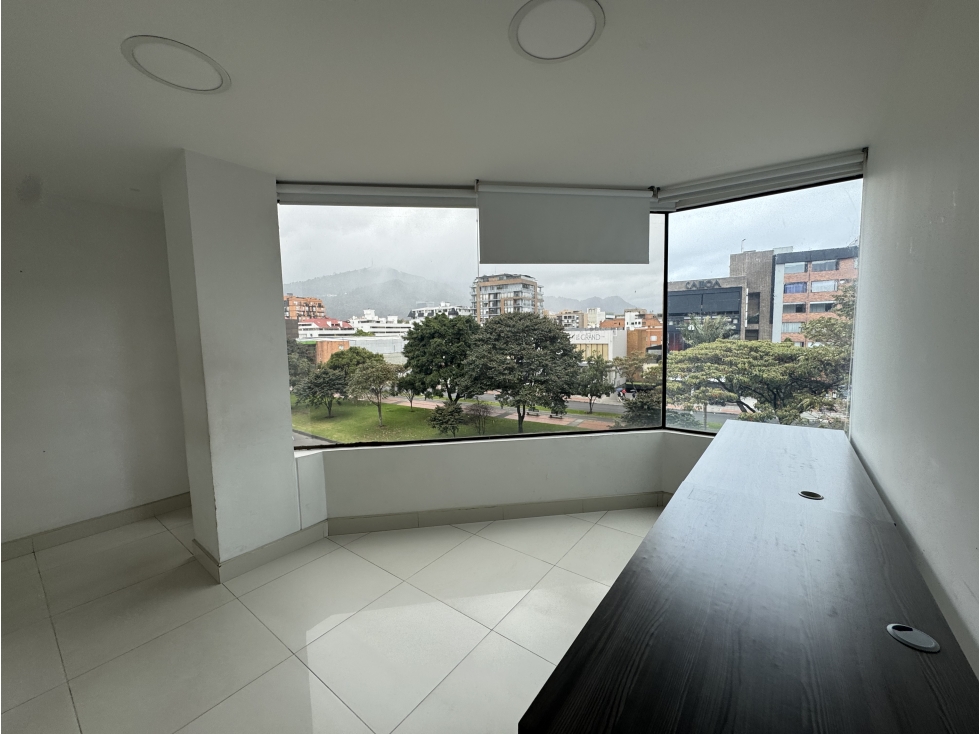 Vendo Edificio Santa Barbara Occidental — foto 3