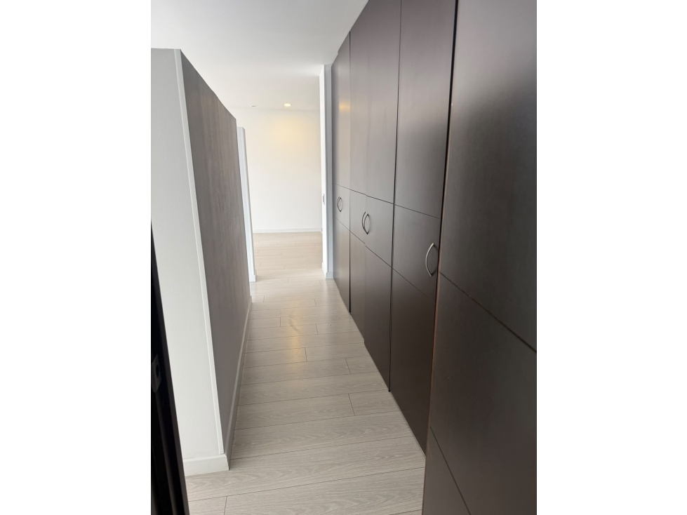 Apartamento en arriendo Cedritos Incluye la administración — foto 4