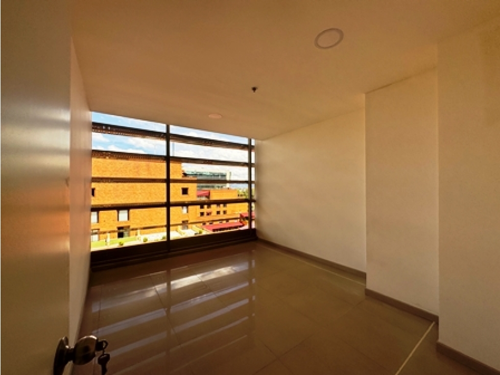 Arriendo Espectacular Oficina — foto 4