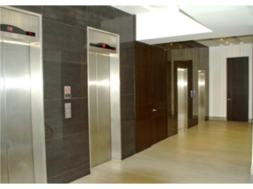 Oficina Piso 7 en Edificio Barrio Navarra — foto 4