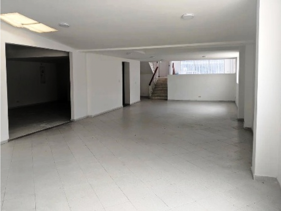 Arriendo Casa oficina Castellana Localidad Barrios Unidos — foto 6