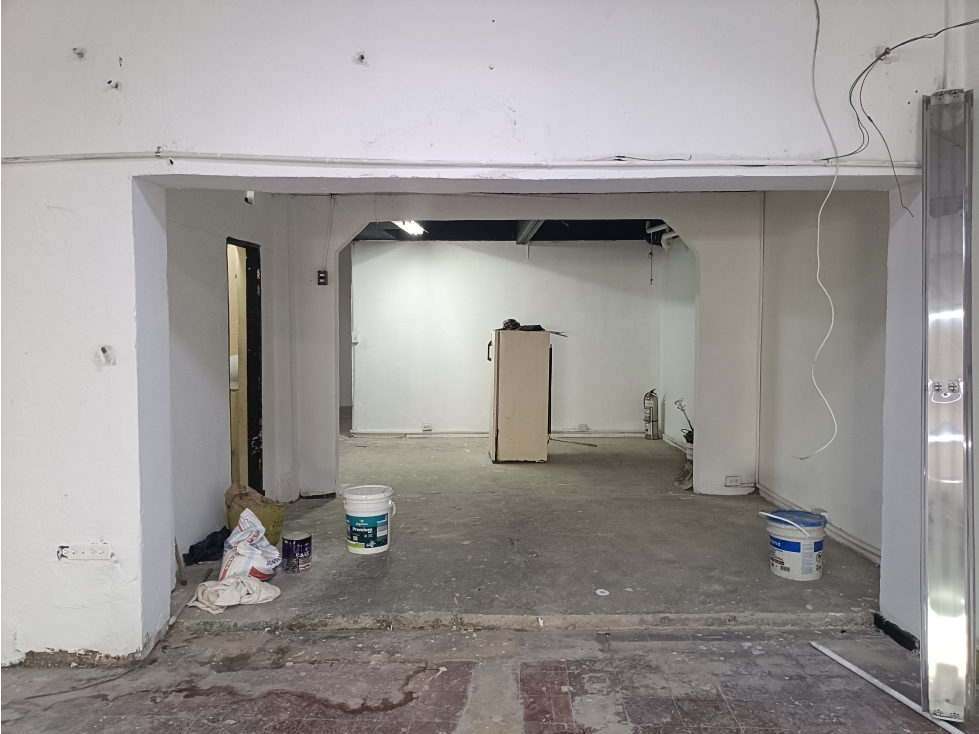ARRIENDO BODEGA BARRIO EL PILOTO — foto 6