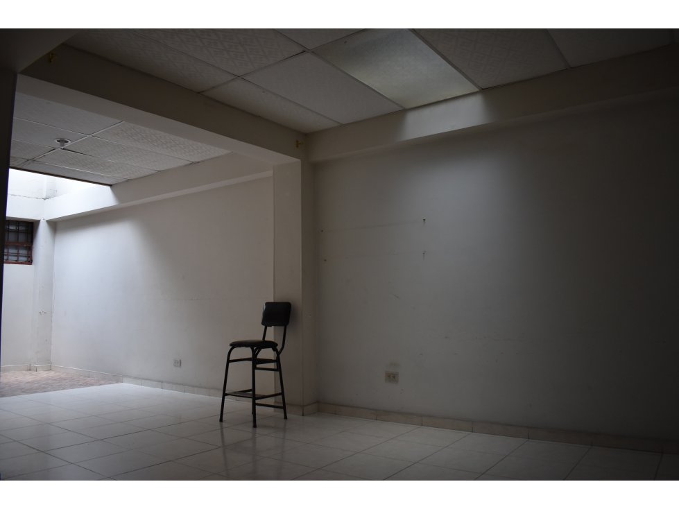 ARRIENDO PARA OFICINA O BODEGA EN SAN NICOLAS CALI - 2