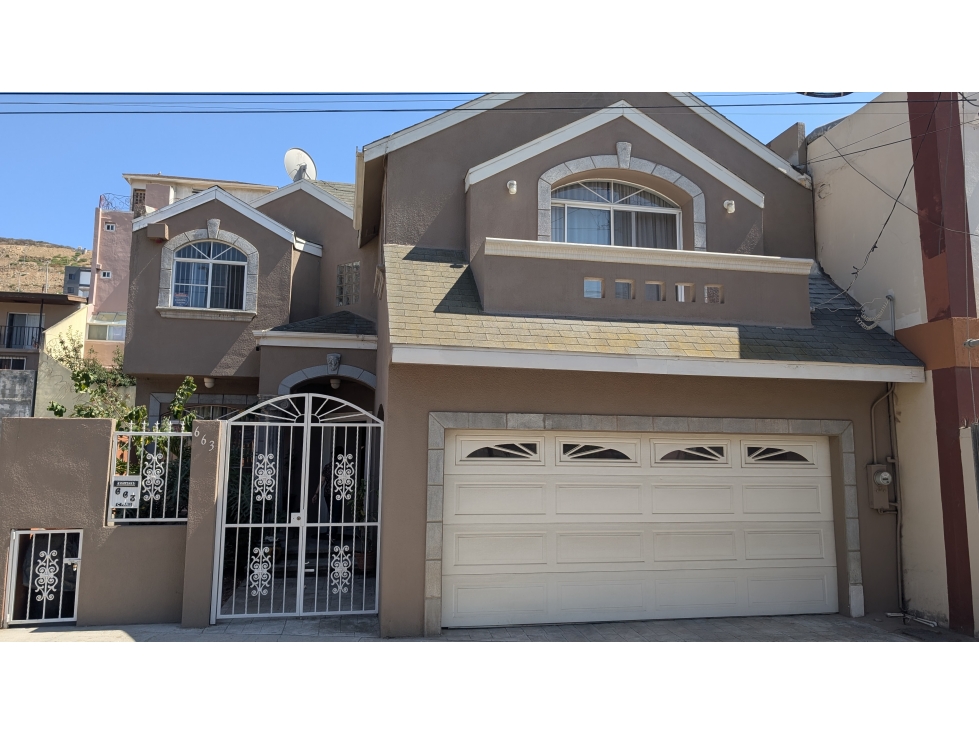 Hermosa Residencia en Venta en Ampliación Moderna