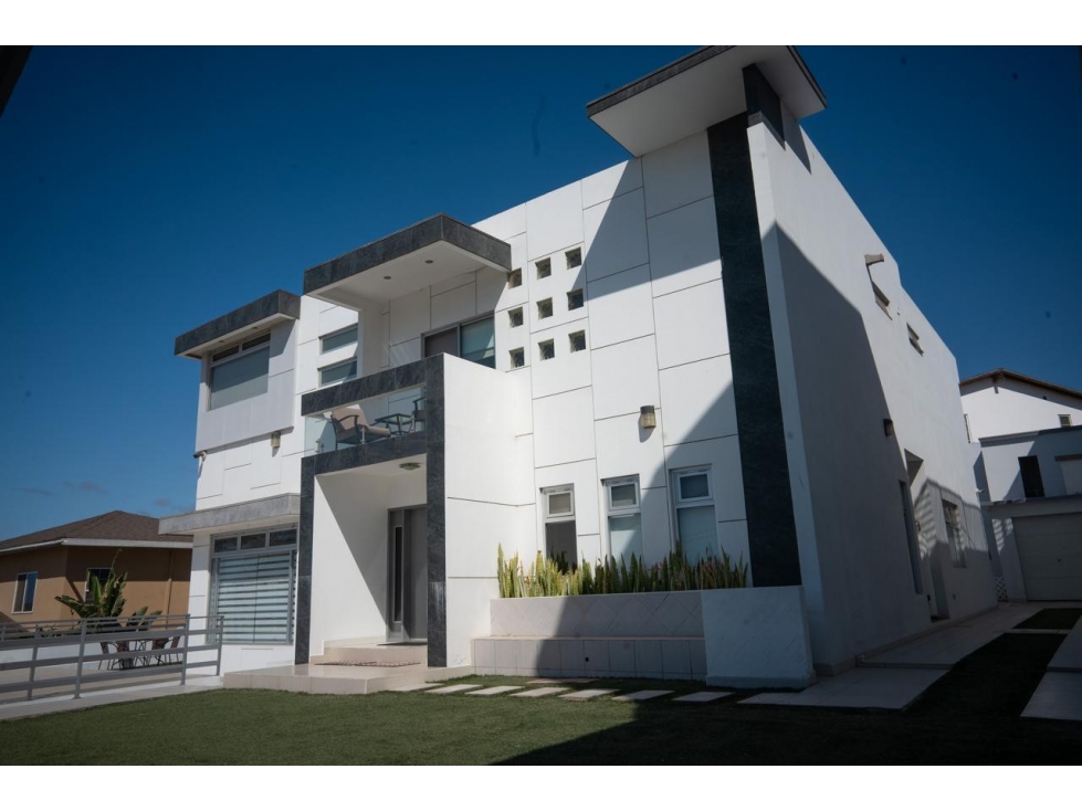 Casa Moderna en Venta en Ensenada — foto 2