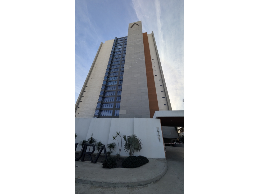 Precioso Condominio en Venta Frente al Mar AURA