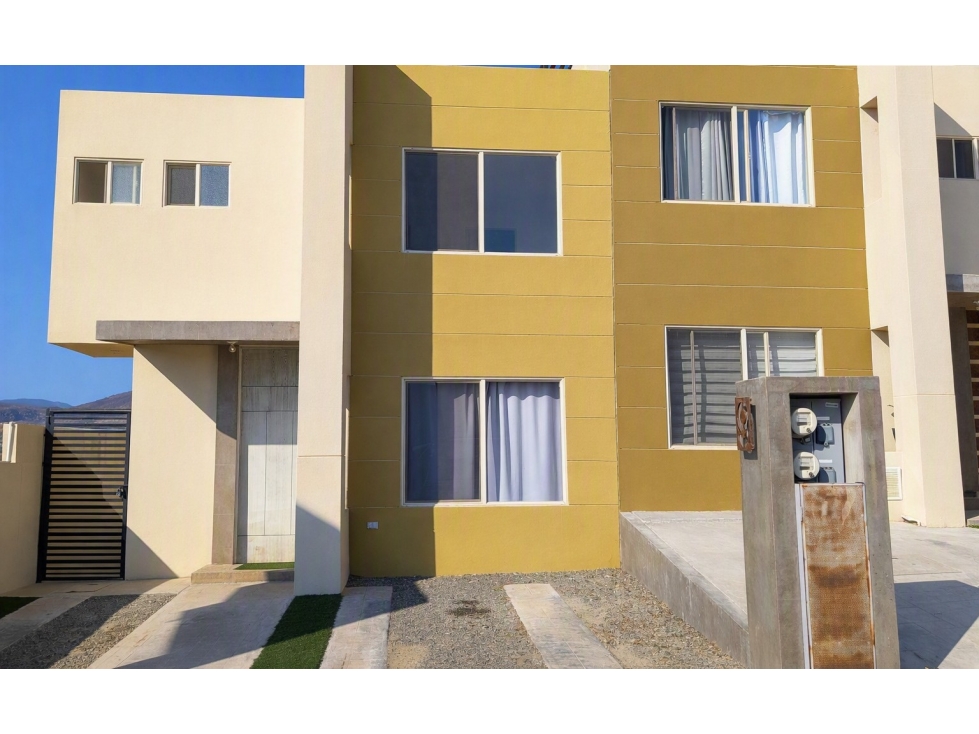 Bonita Casa en Renta en Residencial