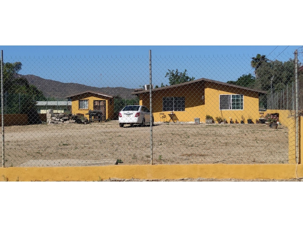 Se vende casa en Valle de Guadalupe