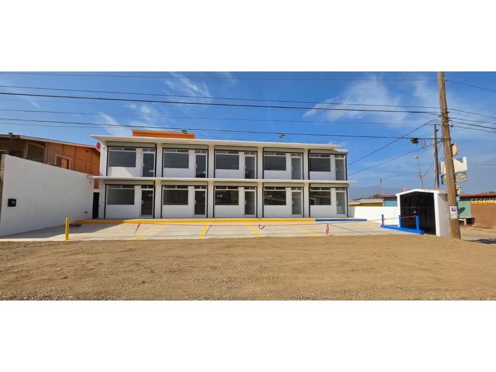 Local Comercial en Renta Maneadero Planta Baja - Plaza Alemur