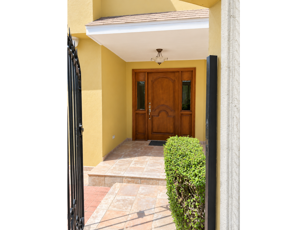 Preciosa Casa en Venta en San Marino — foto 2