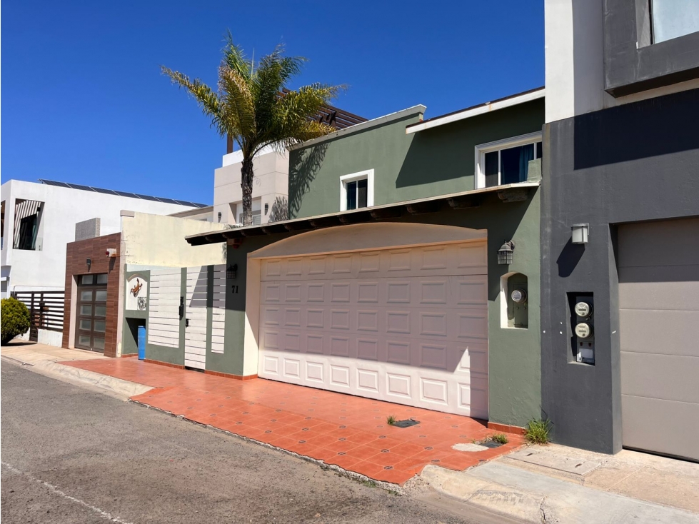 Se renta casa de 2 pisos amueblada en Rincon del Mar - 2