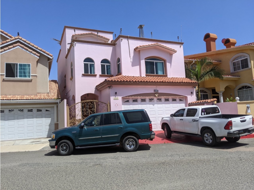 Se Vende Casa en Loma Dorada Secc. Las Brisas — foto 3
