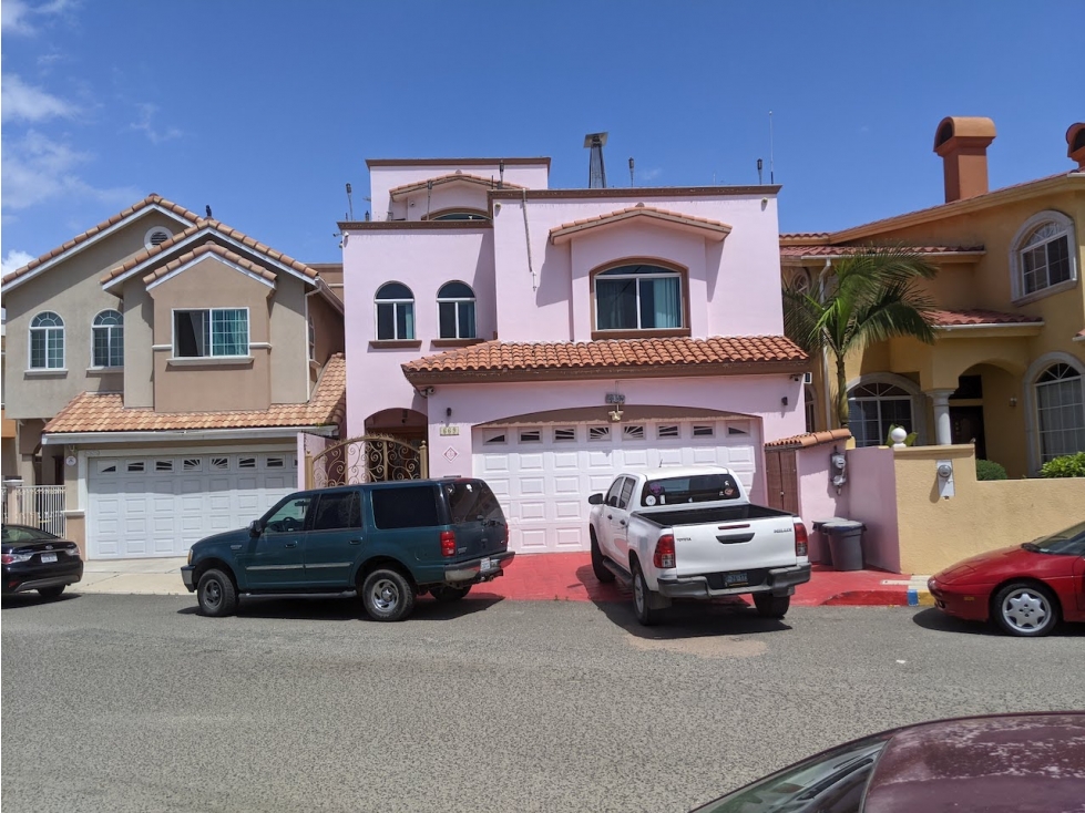 Se Renta Casa en Loma Dorada Secc. Las Brisas - 4