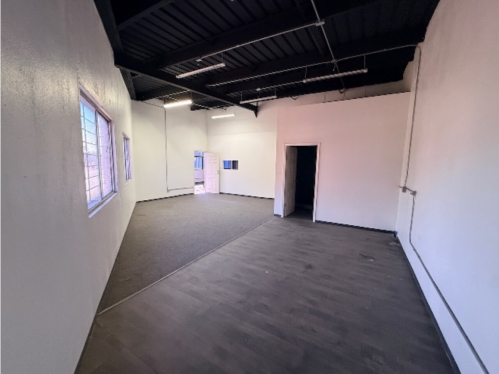 Local Comercial Planta Alta en Renta en Col. Azteca - 3