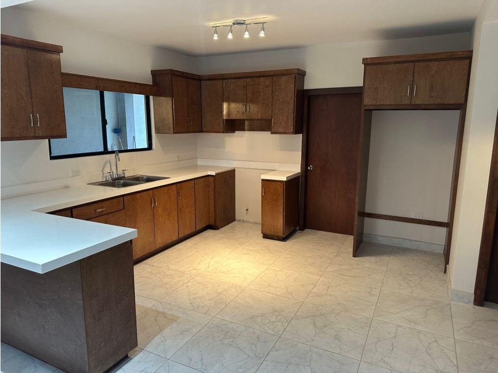 Moderna Casa en Venta en Playas de Chapultepec - 4