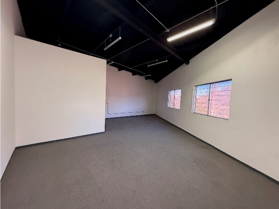 Local Comercial Planta Alta en Renta en Col. Azteca - 4