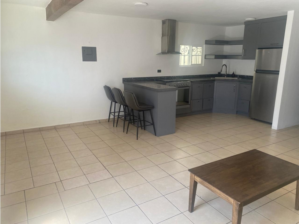 Bonita Casa en Renta en Villas del Prado — foto 4