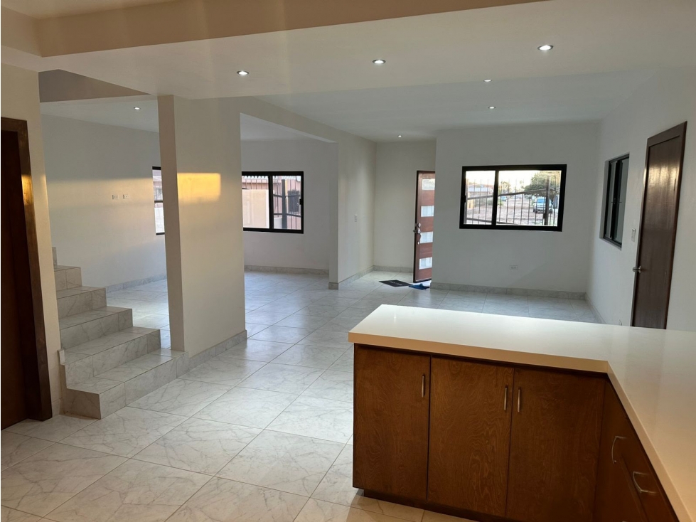 Moderna Casa en Venta en Playas de Chapultepec - 5