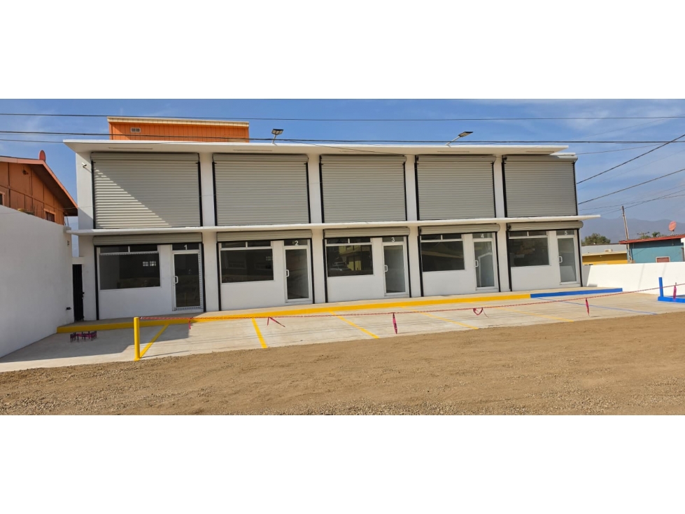 Local Comercial en Renta Maneadero Planta Baja - Plaza Alemur — foto 4