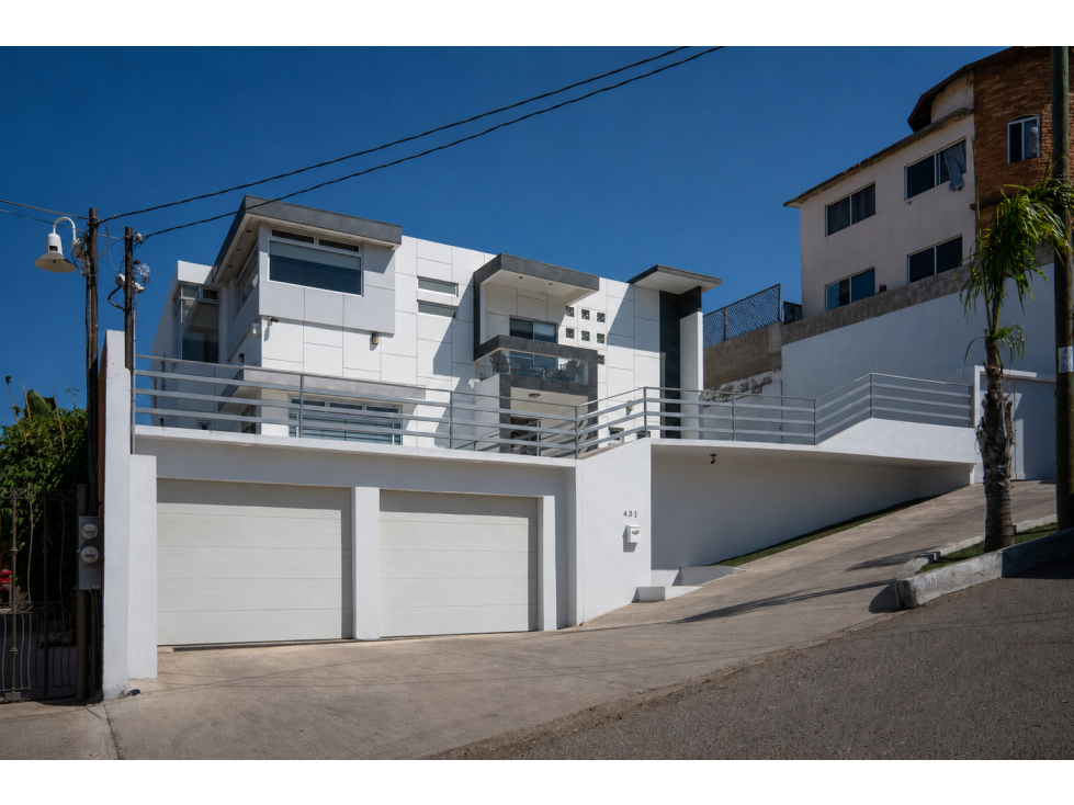 Casa Moderna en Venta en Ensenada