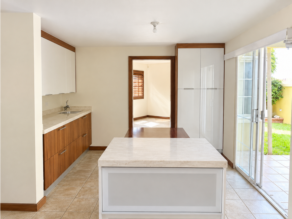 Preciosa Casa en Venta en San Marino — foto 6