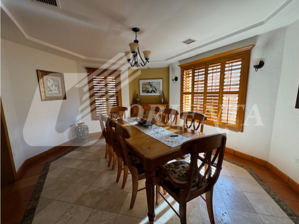 VENTA DE CASA EN FRACC PRIVADO BOSQUES DEL VALLE, CD. JUÁREZ, CHIH. — foto 2