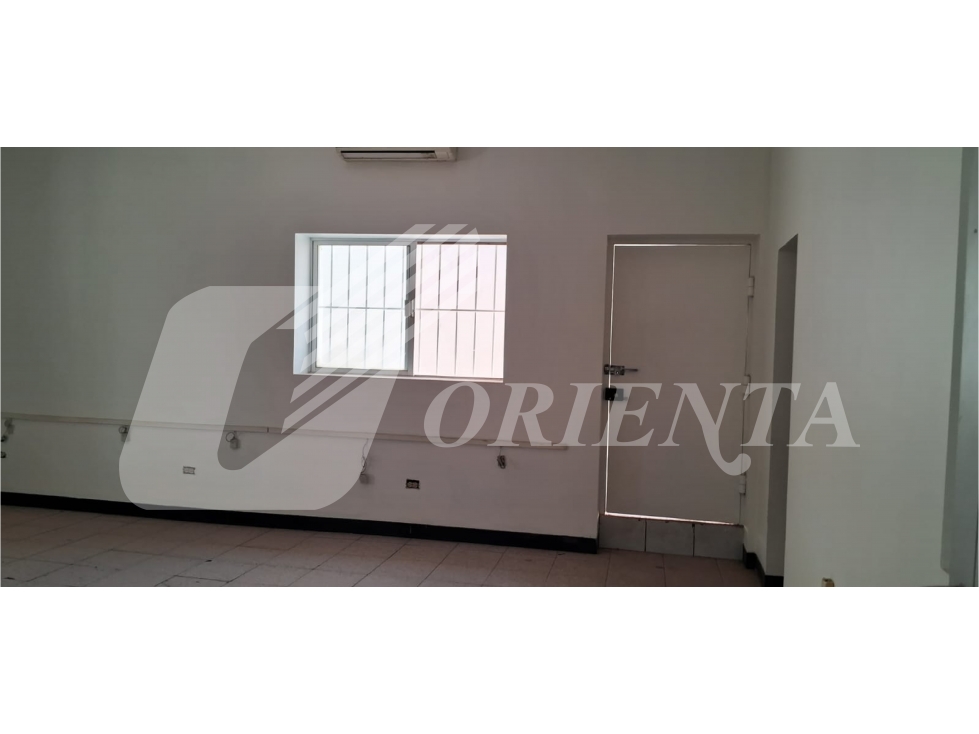 OFICINA EN RENTA, C. AGUIRRE LAREDO 6715-D, CD. JUAREZ, CHIH - 2